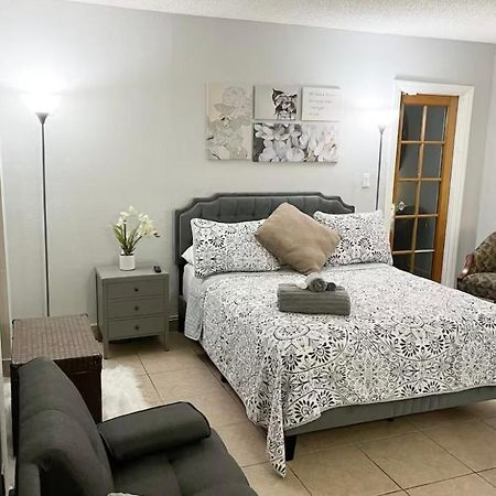 Amazing & Cozy Duplex Near Zoo Miami ! Vila Exterior foto