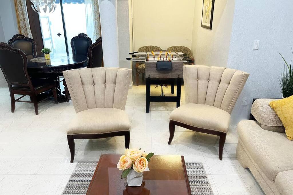 Amazing & Cozy Duplex Near Zoo Miami ! Vila Exterior foto