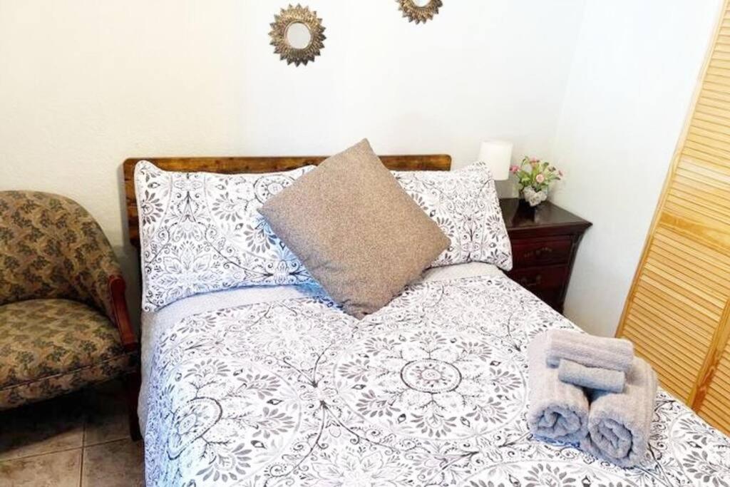 Amazing & Cozy Duplex Near Zoo Miami ! Vila Exterior foto