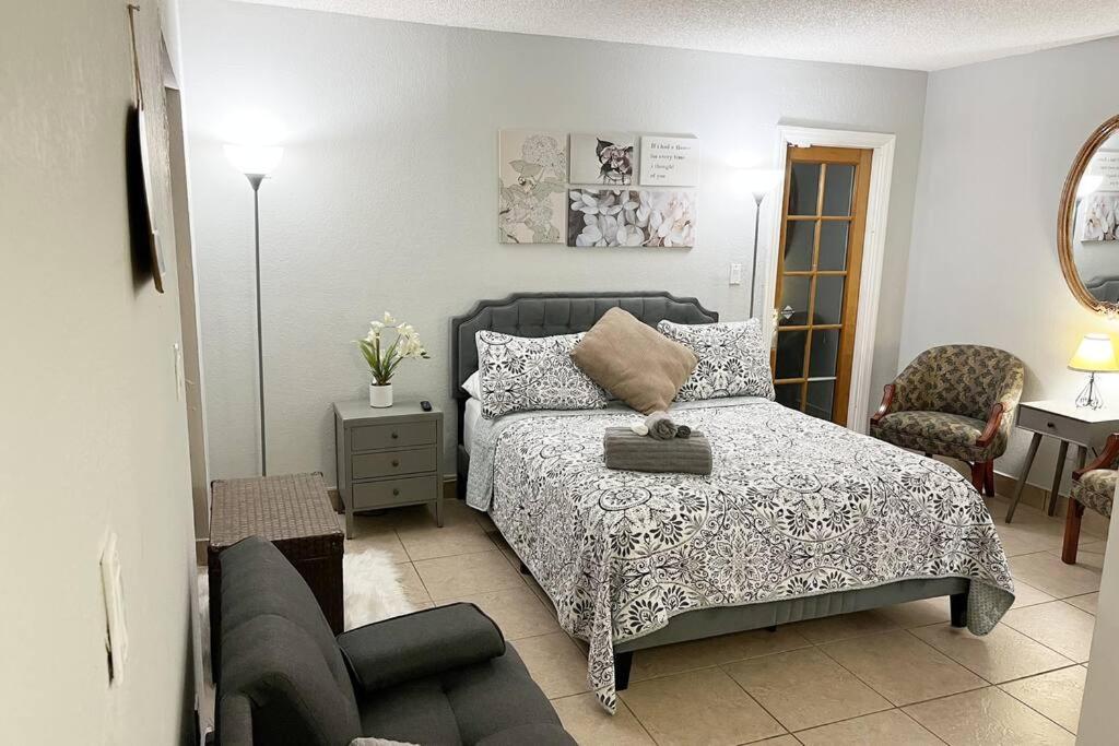 Amazing & Cozy Duplex Near Zoo Miami ! Vila Exterior foto