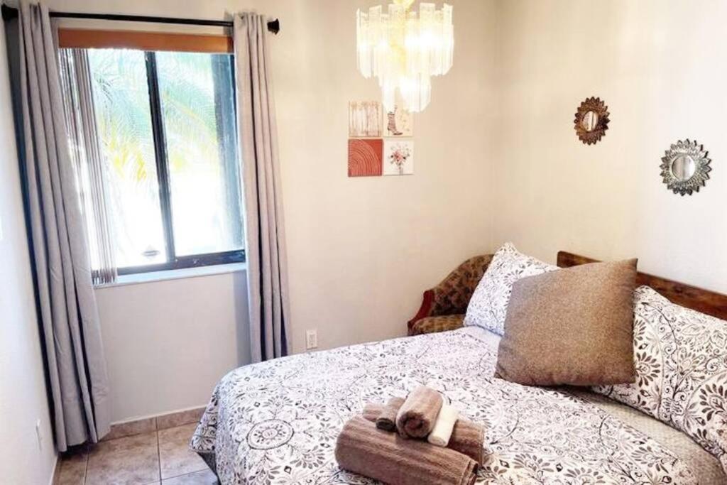 Amazing & Cozy Duplex Near Zoo Miami ! Vila Exterior foto