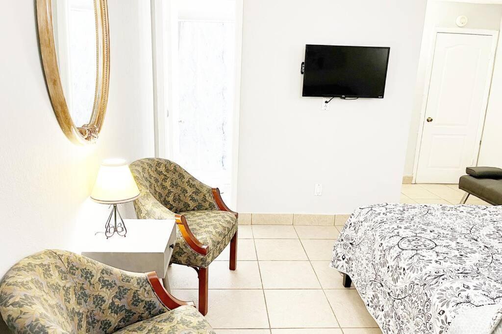Amazing & Cozy Duplex Near Zoo Miami ! Vila Exterior foto