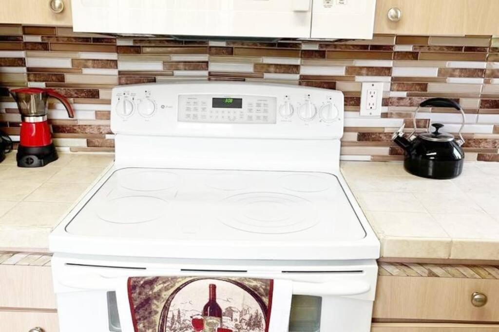 Amazing & Cozy Duplex Near Zoo Miami ! Vila Exterior foto